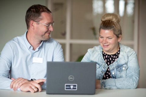 FelixBecker und Antje Kähler im Hospiz Benedikt