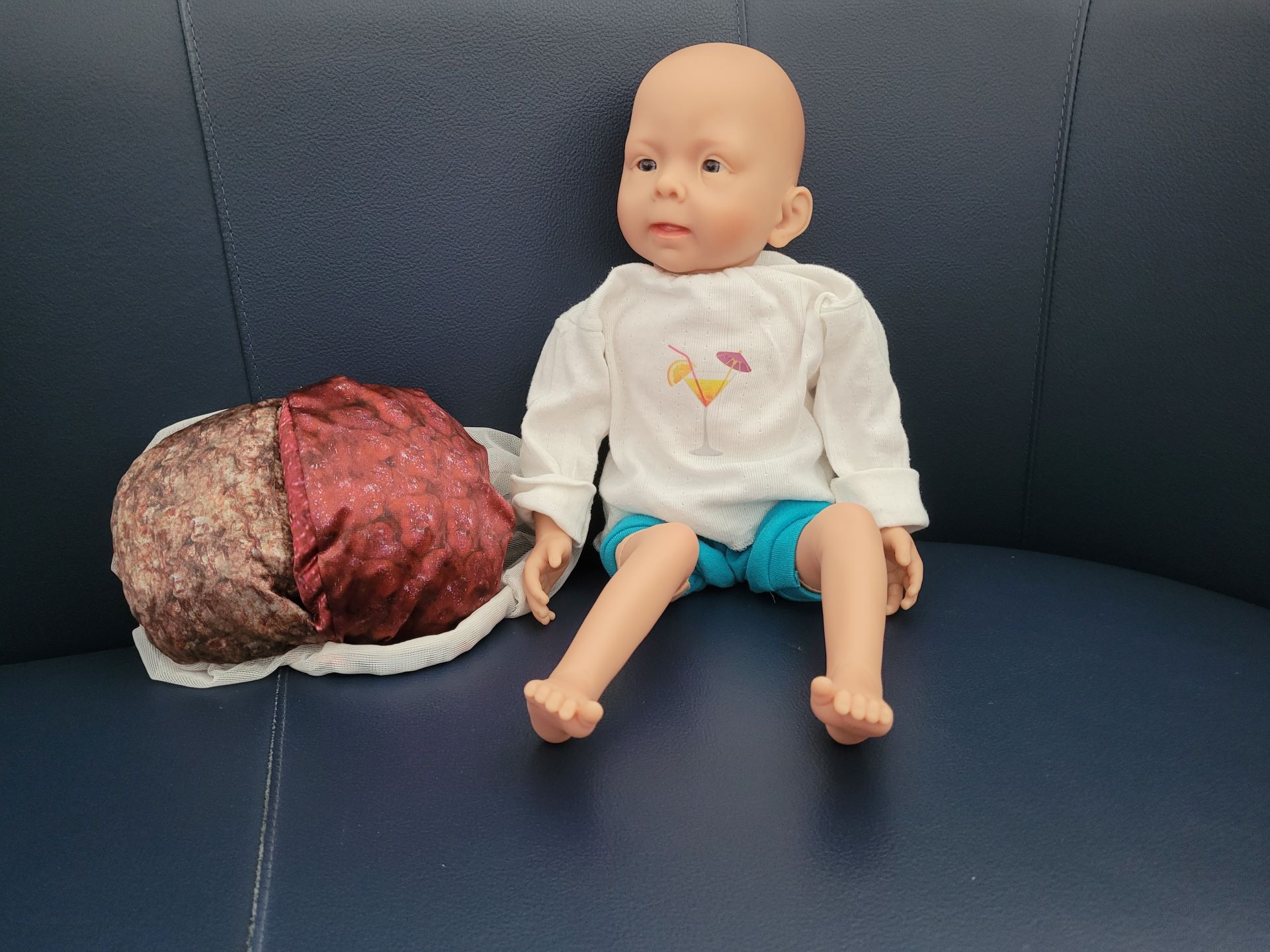 Prävention vor Alkohol in der Schwangerschaft: Puppe Prävention vor Alkohol in der Schwangerschaft - Puppe