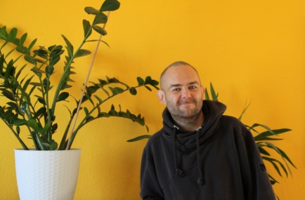 Enrico O. lebt im Clara-Dieckhoff-Haus in Güstrow