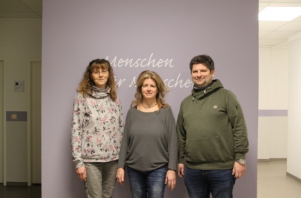 Unsere Sucht- und Drogenberater: Regine Gruse, Susanne Wichmann (Mitte) und Gunter Wessalowski