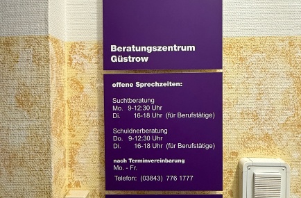 Türschild Schuldner Bild